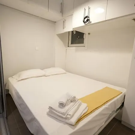 Small And Cozyyy , 2 Beds